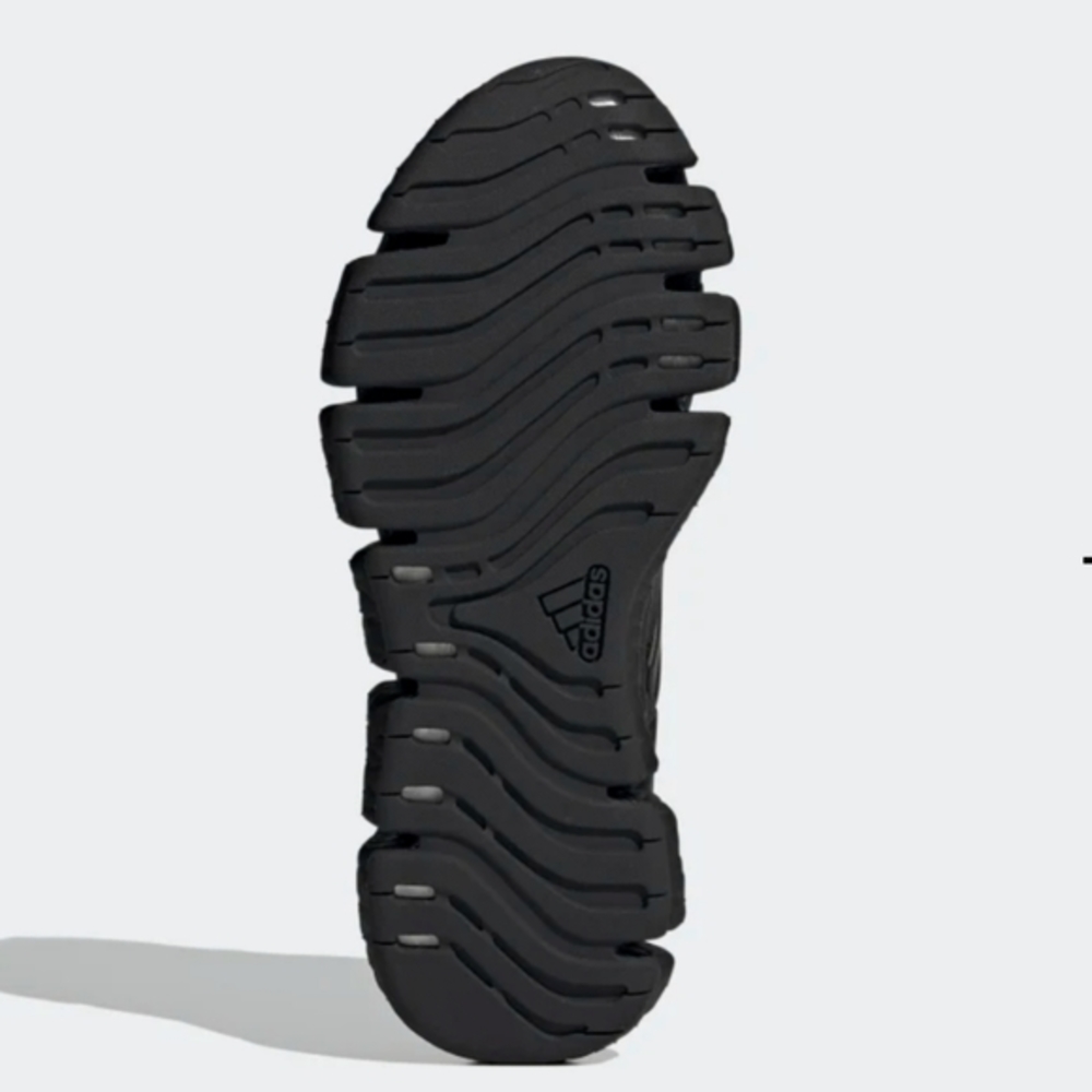 CLIMACOOL VENTO black running training SHOES
6.5 - Picture 5 of 10
